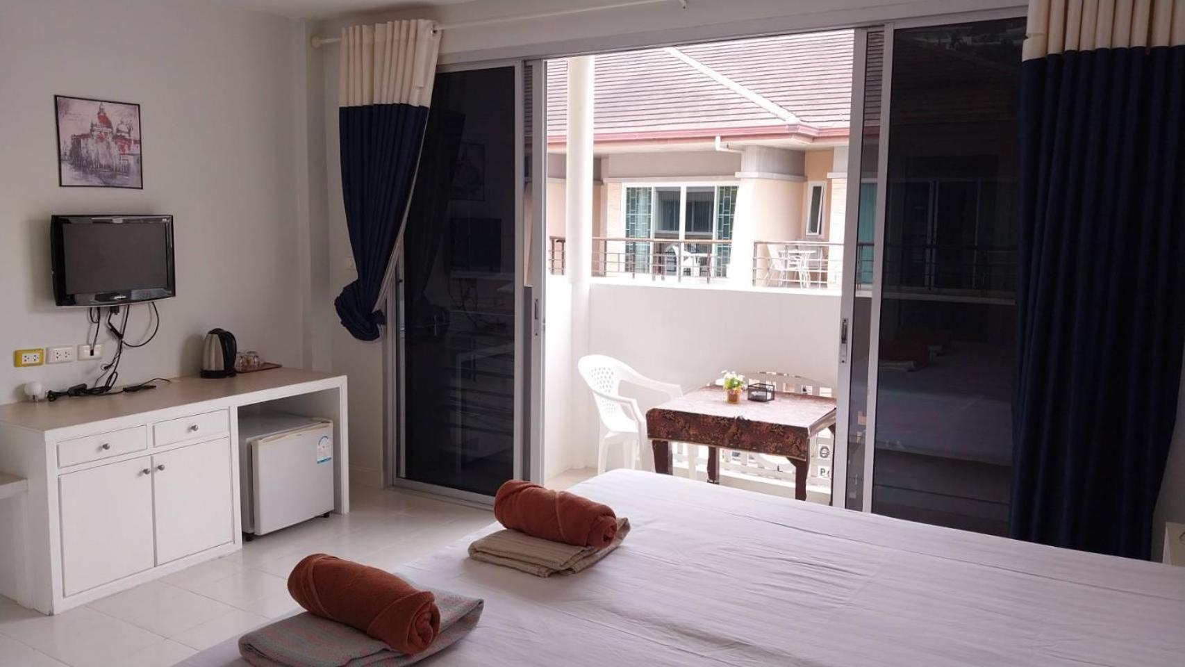 Phuket Racha Kata Homestay Zewnętrze zdjęcie